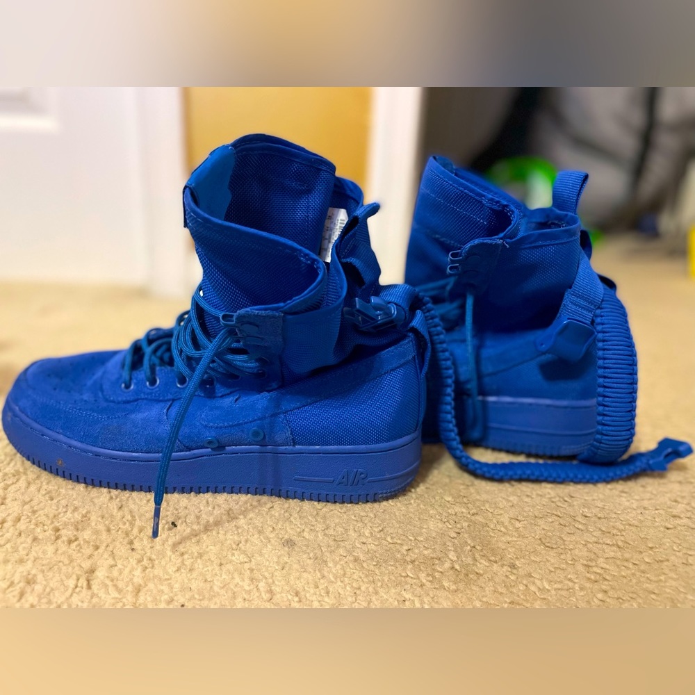 Mens Nike sneakers